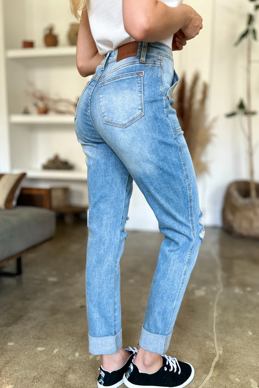 Judy Blue Full Size Distressed Straight Jeans with Patch Pockets - Lositime
